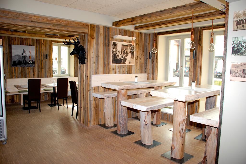 Hezelhof'S Radl-Hotel Wassertrüdingen Buitenkant foto